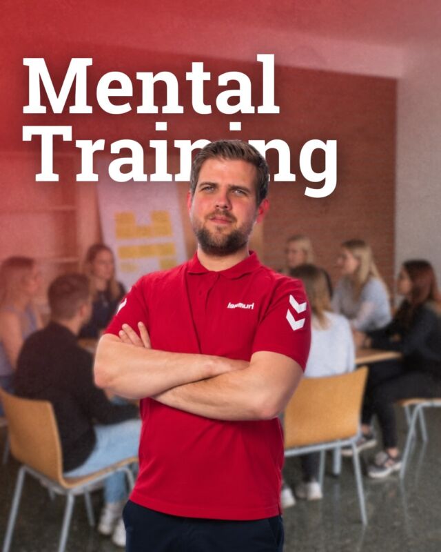 Mentale Stärke als Teil unserer Saisonvorbereitung!
Erfolg beginnt nicht nur auf dem Spielfeld, sondern auch im Kopf. Deshalb haben wir im Rahmen unserer Saisonvorbereitung der Damen gemeinsam mit Dirk Oefele von SicherFit ein Mentaltraining durchgeführt.

Im Mittelpunkt des Tages stand die Frage, welche Werte uns als Mannschaft ausmachen und wie wir aus diesen gemeinsame Ziele für die kommende Saison ableiten können. Durch den gemeinsamen Austausch haben wir unsere Teamwerte geschärft und eine klare Grundlage für unser zukünftiges Handeln geschaffen.

Das Mentaltraining hat uns gezeigt, wie wichtig Vertrauen, Zusammenhalt und eine gemeinsame Ausrichtung sind, nicht nur für den sportlichen Erfolg, sondern auch für unser Miteinander als Team.

Wir bedanken uns herzlich bei Dirk Oefele von @sicherfit für die professionelle Durchführung, die wertvollen Impulse und den gelungenen Tag. Wir nehmen viele Erkenntnisse mit und freuen uns darauf, diese in der kommenden Saison gemeinsam auf die Platte zu bringen.

#HSGVerdenAller #Saisonvorbereitung #Mentaltraining #SicherFit #Teamgeist Zusammenhalt Handball Mindset